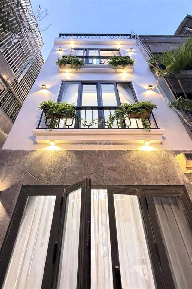 cho thuê nhà Trần Huy Liệu 5PN, 3WC giá 20tr