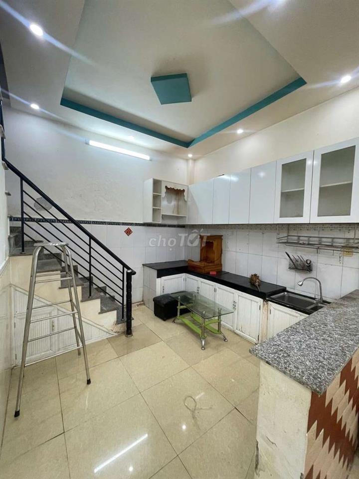cho thuê nhà Nguyễn Thượng Hiền 2PN giá 10tr