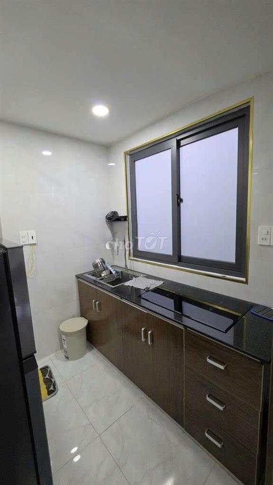 cho thuê nhà Nguyễn T Minh Khai 2PN, 3WC giá 11tr