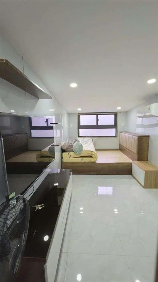 cho thuê nhà Nguyễn T Minh Khai 2PN, 3WC giá 11tr