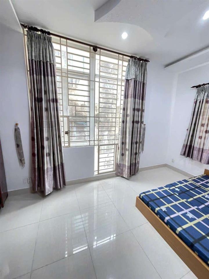 cho thuê nhà Trần Quốc Thảo 4PN 4WC giá 18tr