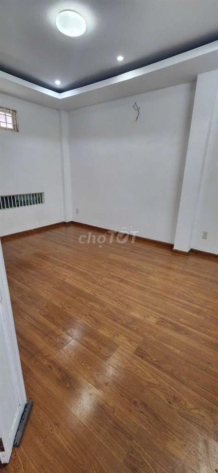 cho thuê nhà Thích Quảng Đức 4.7x10m, 2PN giá 12tr