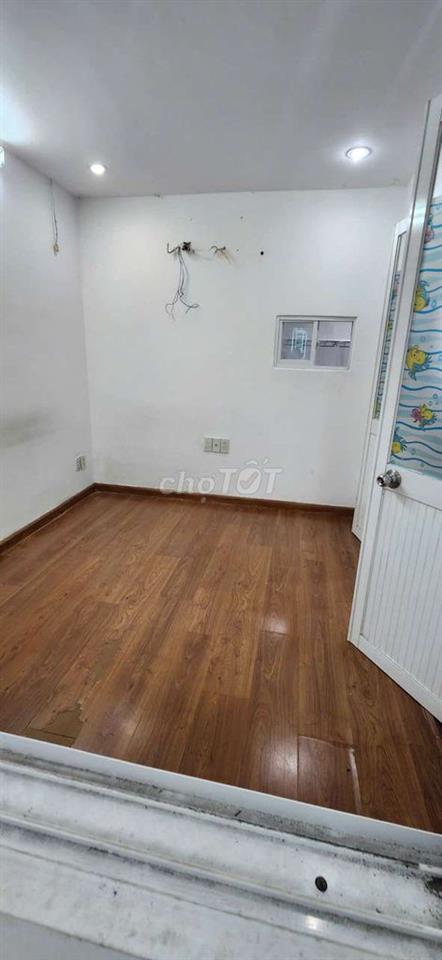 cho thuê nhà Thích Quảng Đức 4.7x10m, 2PN giá 12tr
