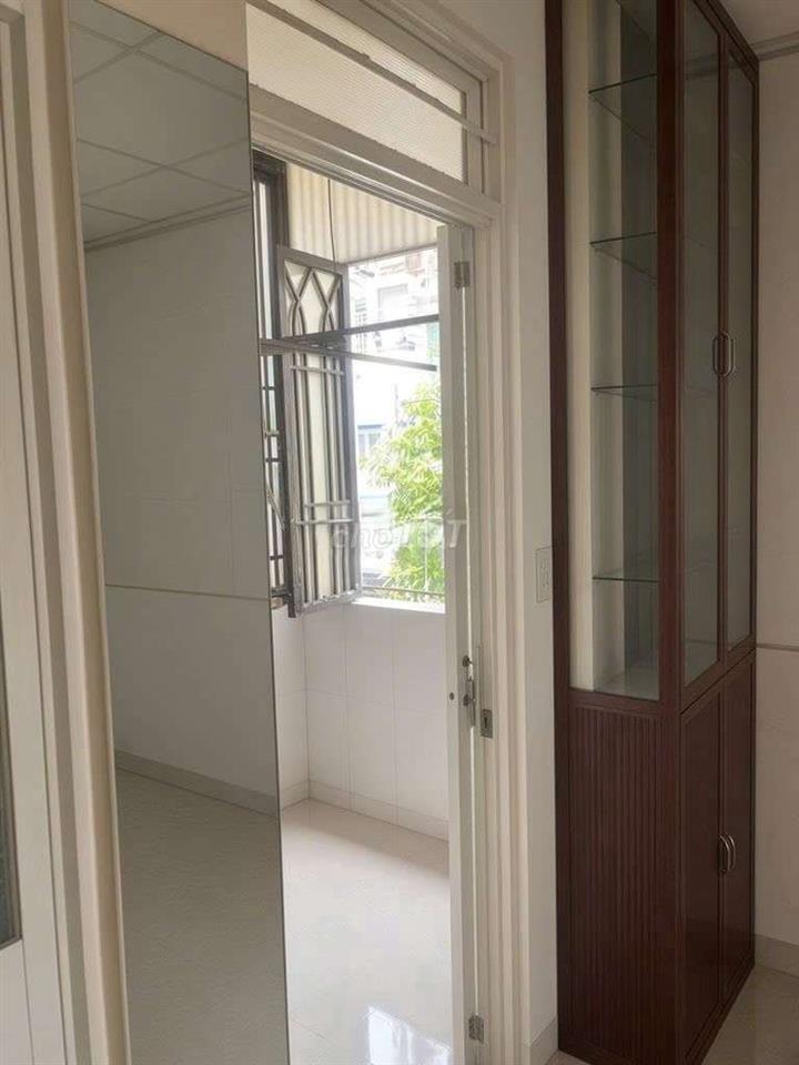 cho thuê nhà 2PN, 2WC 10tr/th Lê Văn Sỹ