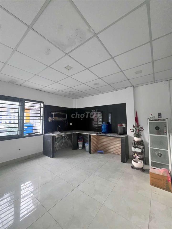 28tr nguyên tòa nhà 6x12m Nguyễn Cảnh Dị