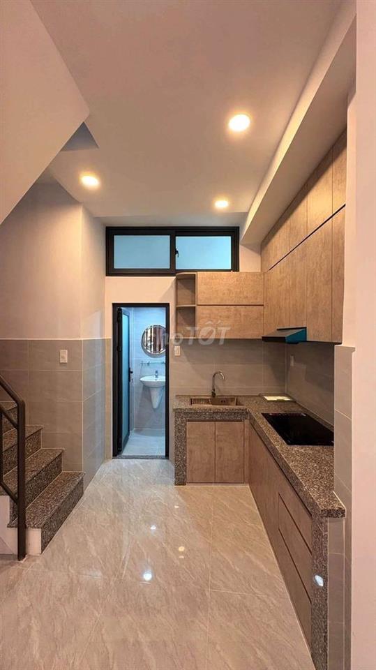 18TR CĂN MẶT TIỀN 3×14M, 2PN TRẦN KHẮC CHÂN