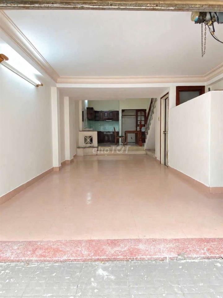 17Tr nguyên căn 4x18m, 3PN, 4WC Hoàng Hoa Thám