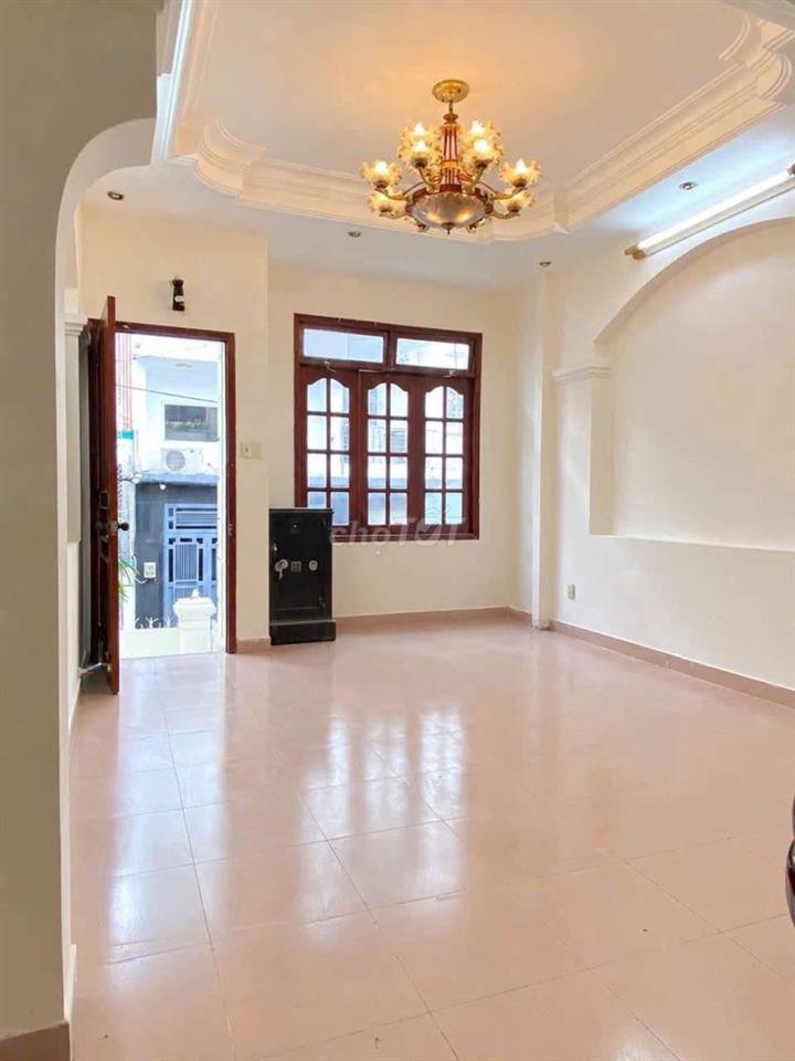 17Tr nguyên căn 4x18m, 3PN, 4WC Hoàng Hoa Thám
