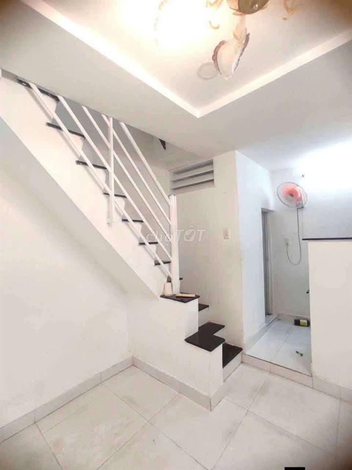 9TR NGUYÊN CĂN 3PN, 3WC TRẦN KHÂC CHÂN, PHÚ NHUẬN