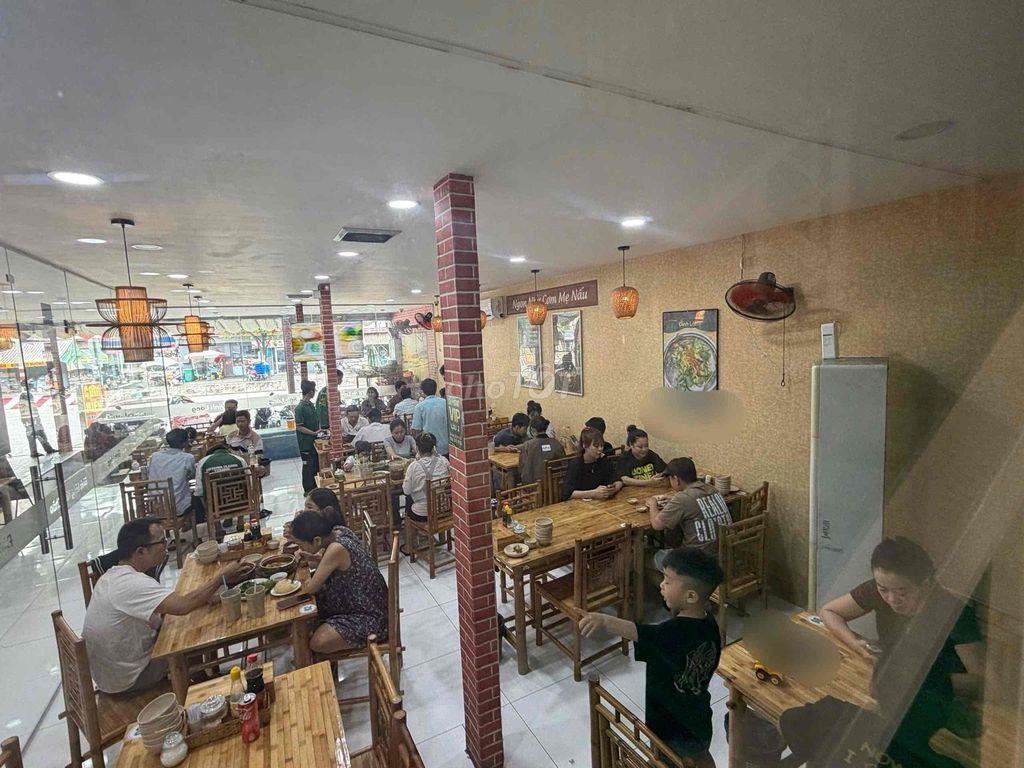 SANG NHƯỢNG NHÀ HÀNG CƠM NIÊU TÂN PHÚ