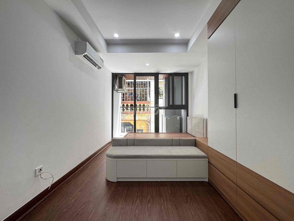 CHO THUÊ CĂN HỘ STUDIO FULL NỘI THẤT BAN CÔNG NGAY NGÕ GIẾNG HOÀNG CÂU