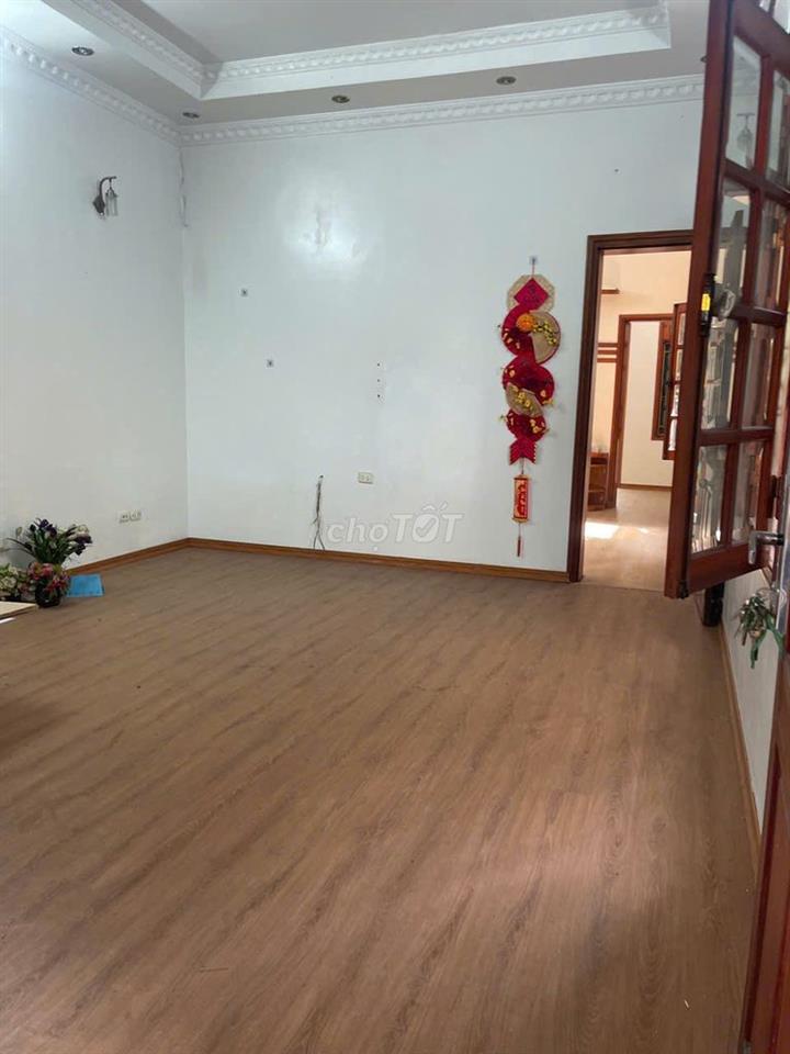 CHO THUÊ NHÀ MẶT PHỐ LÊ VĂN HƯU– 75M², 3 TẦNG  – 18TR/THÁNG