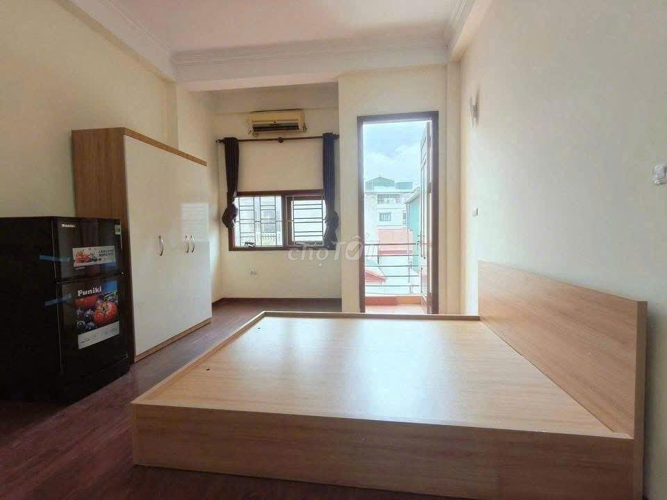  phòng 190 Nguyễn trãi cạnh Đh Nhân Văn, Royacity ( thông chính kinh )
