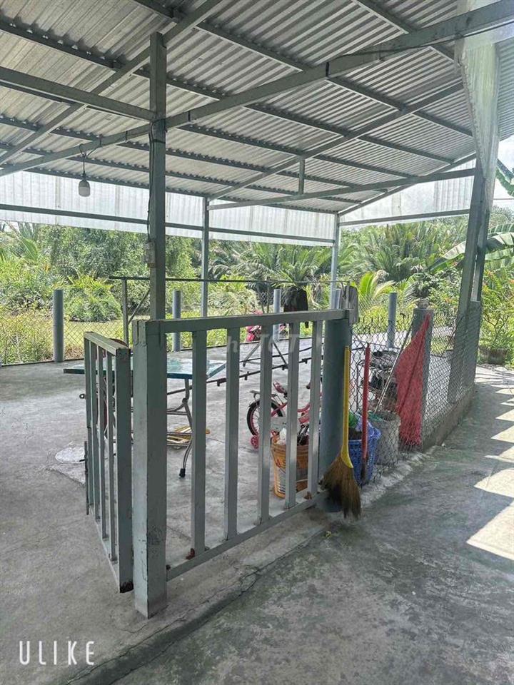 nhà xây kiên cố có sổ hồng riêng lh ***