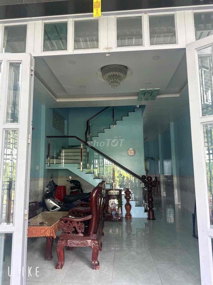 nhà xây kiên cố có sổ hồng riêng lh ***