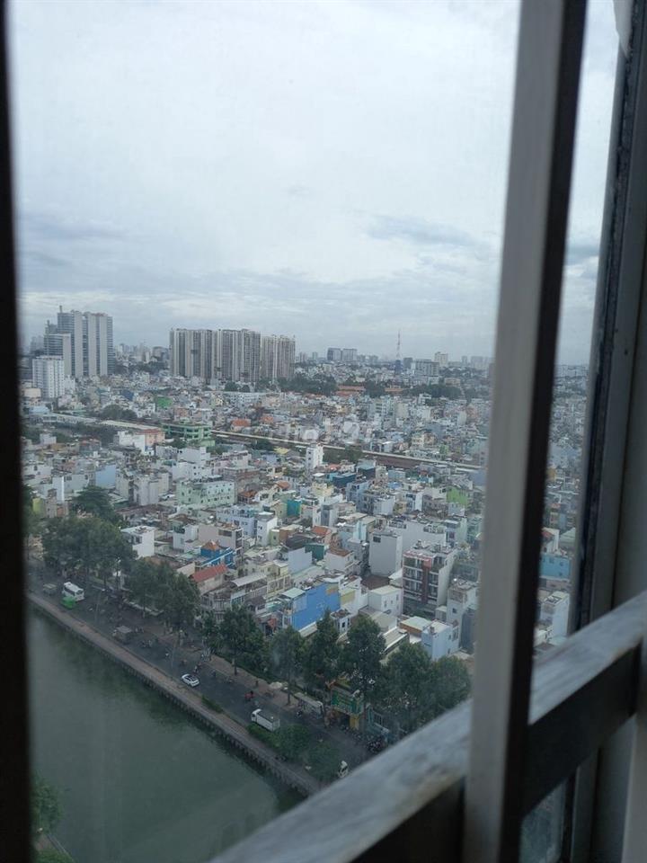 Chính chủ cho thuê Screc Tower 76m² 2PN tầng cao nhà mới – Giá:12tr/th
