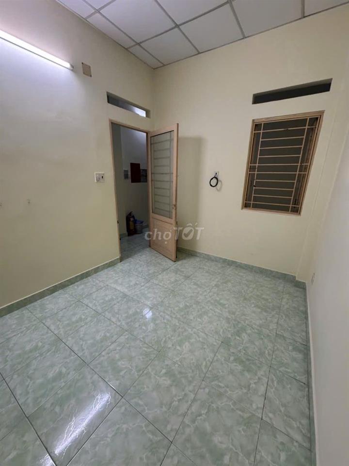 Cho thuê phòng trọ 12m2 đường Lê Văn Thọ