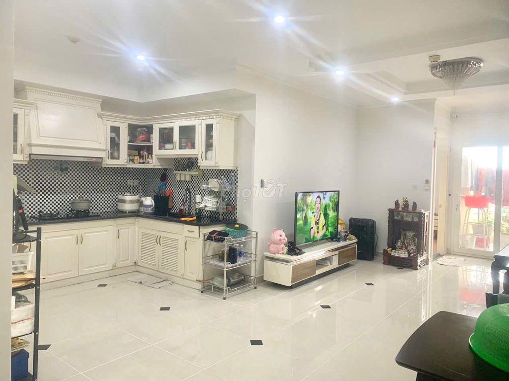 Tôi bán  Bàu cát 2 3Pn 80m2, Tầng Giữa  Nhà đẹp có sổ Hồng.