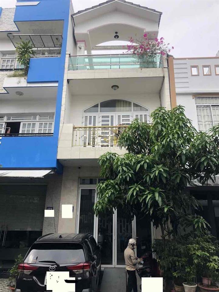 Nhà 1 trệt 2 lầu mặt tiền ô tô đậu trước nha ngay trung tâm tp Cần Thơ
