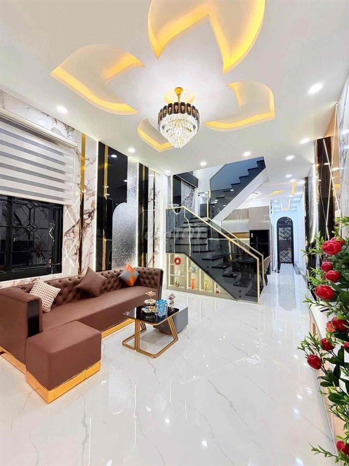 Nhà Lê Văn Quới-HXH- 5 Tầng -60m2 Giá 6 Tỉ 5