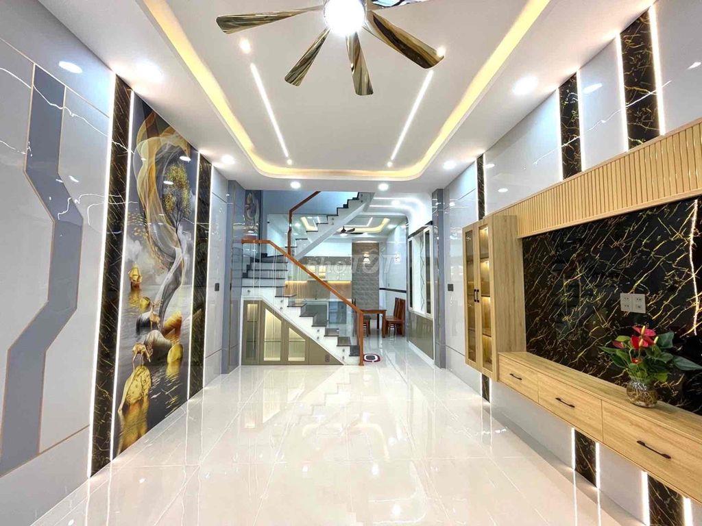 Nhà Khu VIP Lê Văn Quới- HXH- 4 TẦNG- GIÁ 5T9