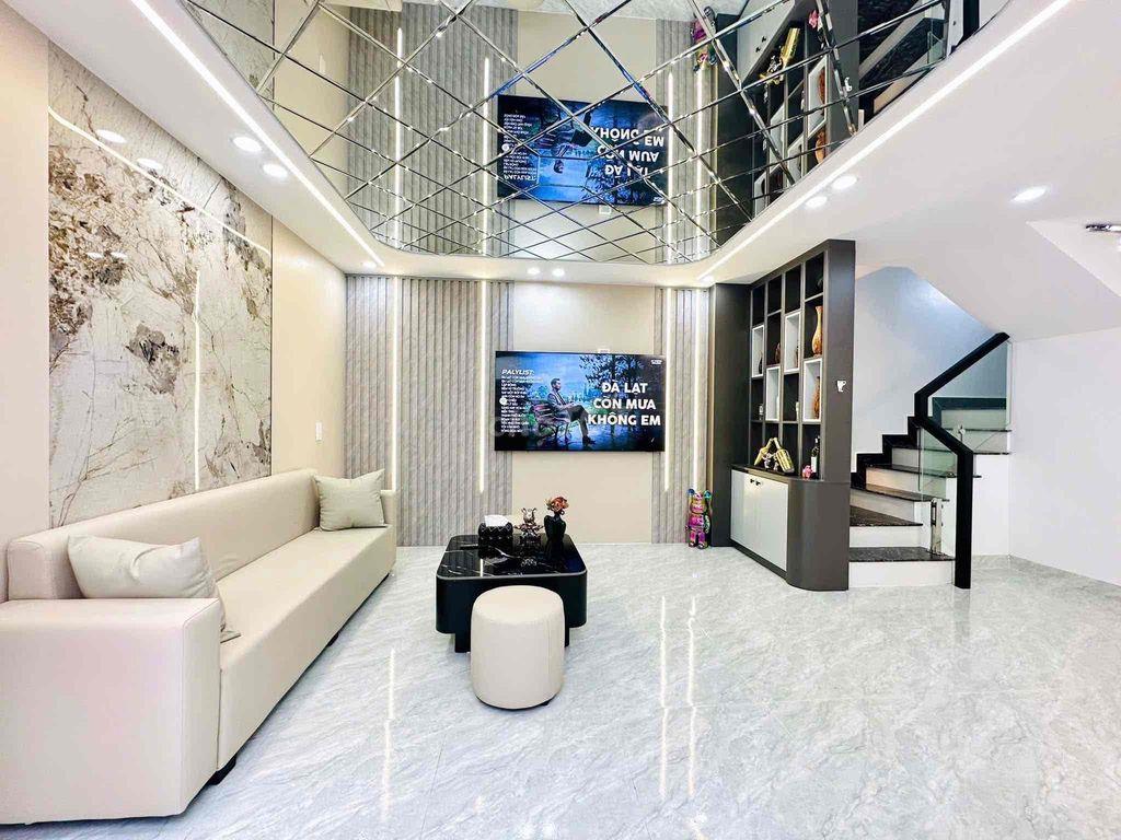 (Bình Tân) Lê Văn Quới khu đồng bộ- 5 tầng -60m2- hxh chỉ 6 tỉ 5