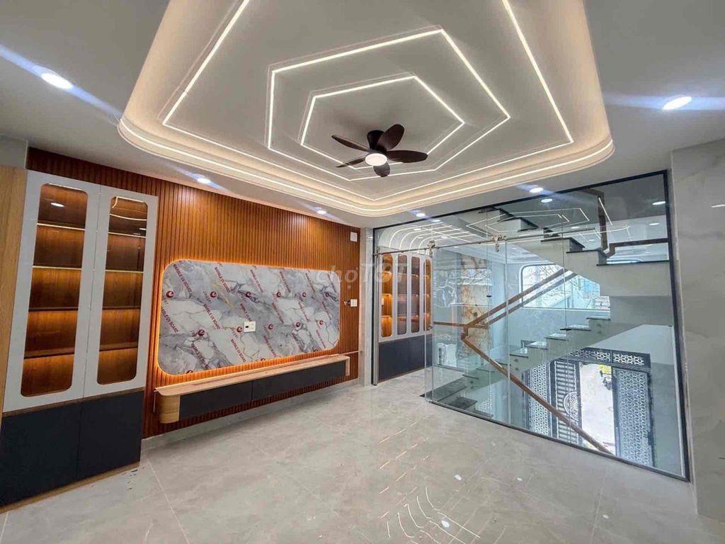 NHÀ H.LỘ 2- 5 Tầng- full nội thất- 50m2. Giá nhỉnh 6t
