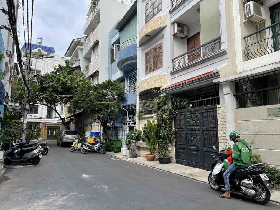 NHÀ H.LỘ 2- 5 Tầng- full nội thất- 50m2. Giá nhỉnh 6t