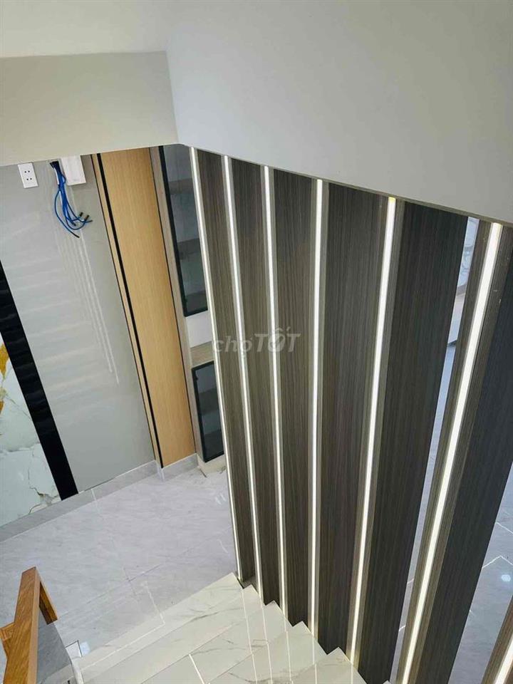 BÌNH TÂN- SIÊU PHẨM GÒ XOÀI-5 TẦNG-64M2-HXH NÉ NHAU. NHỈNH 6 TỈ
