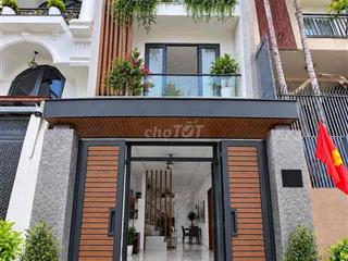 TÂN PHÚ- SÁT CHỢ VÀNG TÂN HƯƠNG-80M2-3 TẦNG- XE HƠI TRONG NHÀ. 8.X Tỉ