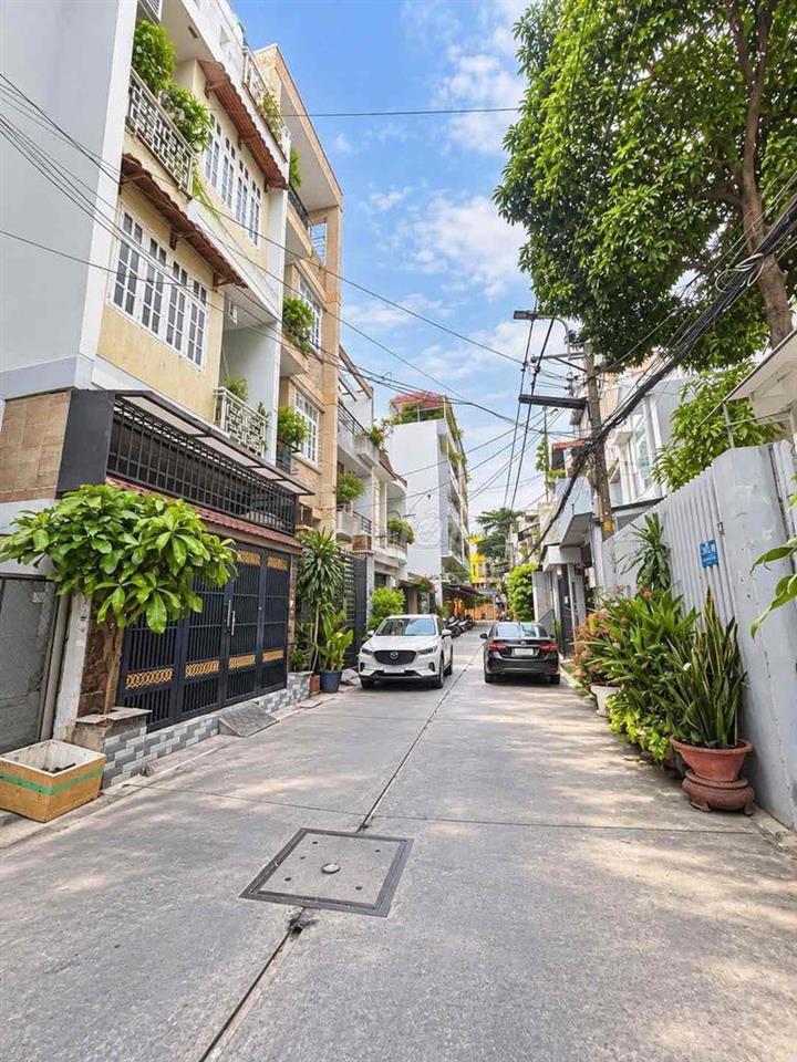 TÂN PHÚ- SÁT CHỢ VÀNG TÂN HƯƠNG-80M2-3 TẦNG- XE HƠI TRONG NHÀ. 8.X Tỉ