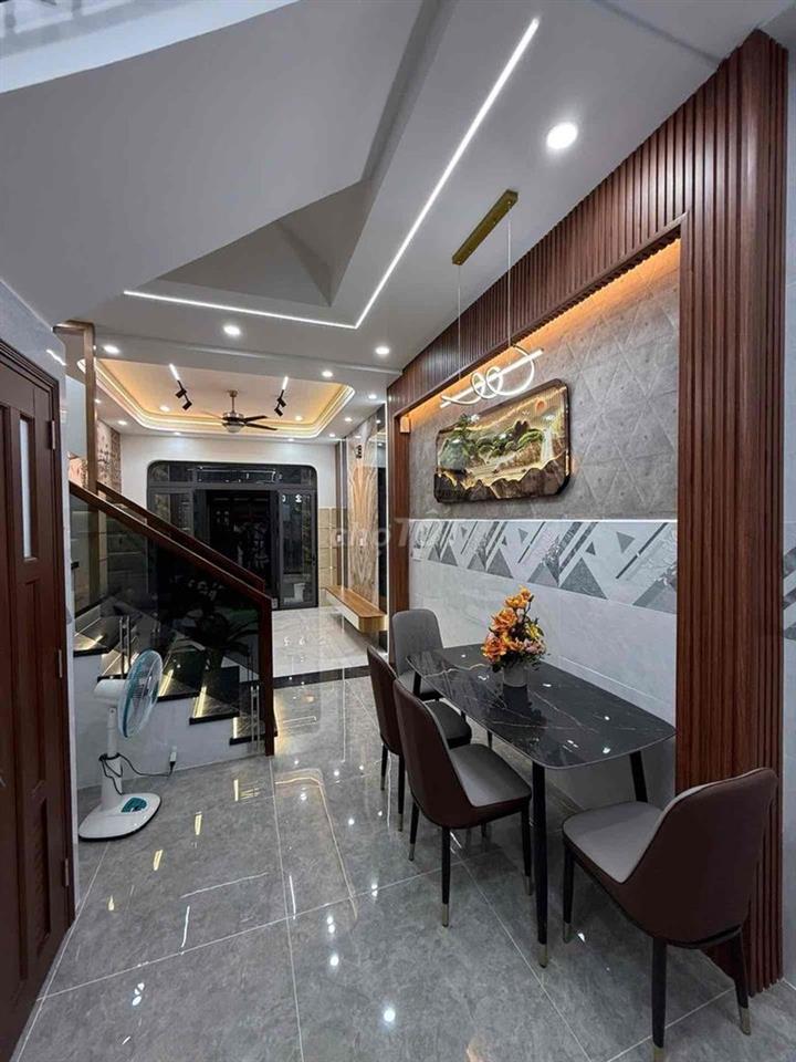 ( TÂN PHÚ) SIÊU PHẨM NHÀ ĐẸP GẦN CHỢ TÂN HƯƠNG-HXH - 4 TẦNG-56M2. NHỈN