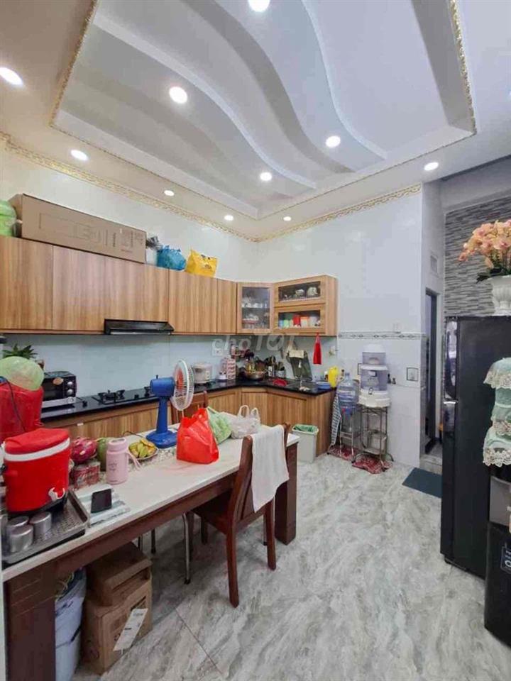 (TÂN PHÚ) NHÀ GẦN LÊ THÚC HOẠCH -5 TẦNG -60M2- HẺM XE HƠI - GIÁ CHỈ 6