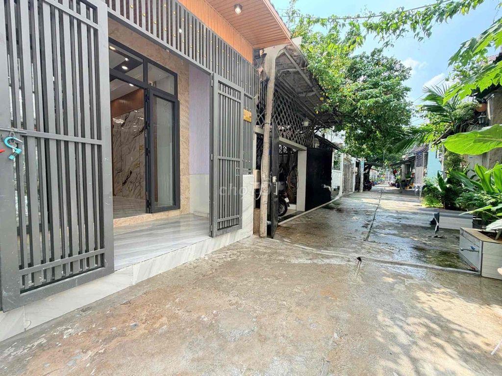 ( BÌNH TÂN) NHÀ ĐẸP SÁT AEON TÂN PHÚ-2 TẦNG- 78M2- HẼM XE HƠI TỚI CỬA-