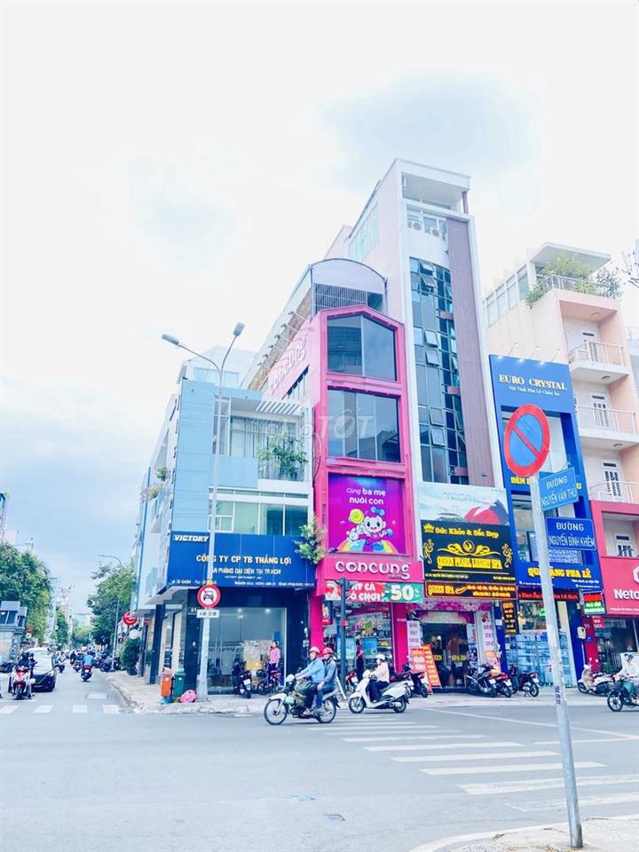 Cho Thuê Nhà Mặt Tiền Nguyễn Bỉnh Khiêm Quận 1