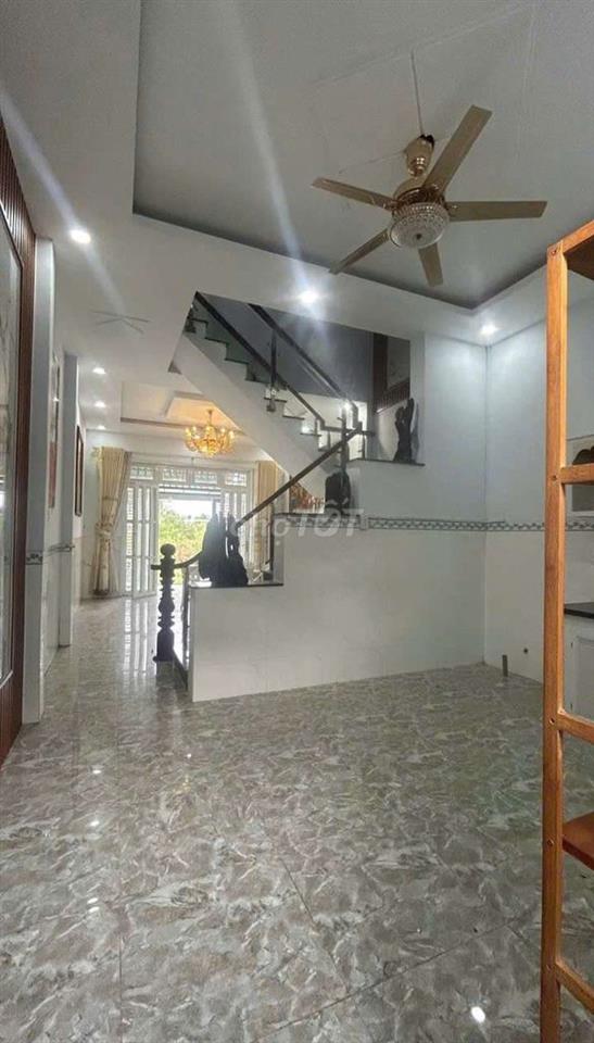 chính chủ bán 500tr nhà nở hậu ở Xuân Thới Sơn Hóc Môn