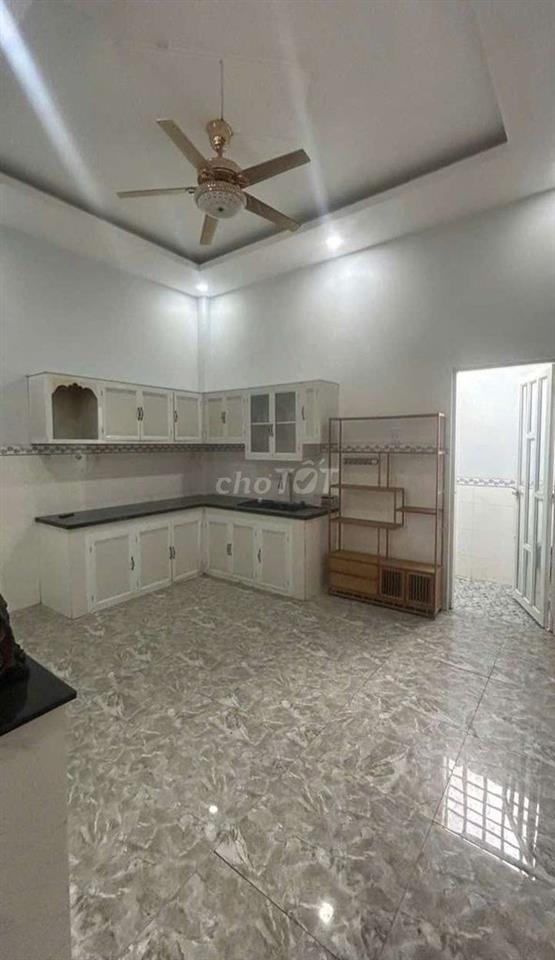 chính chủ bán 500tr nhà nở hậu ở Xuân Thới Sơn Hóc Môn