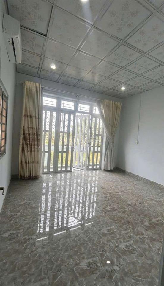 chính chủ bán 500tr nhà nở hậu ở Xuân Thới Sơn Hóc Môn