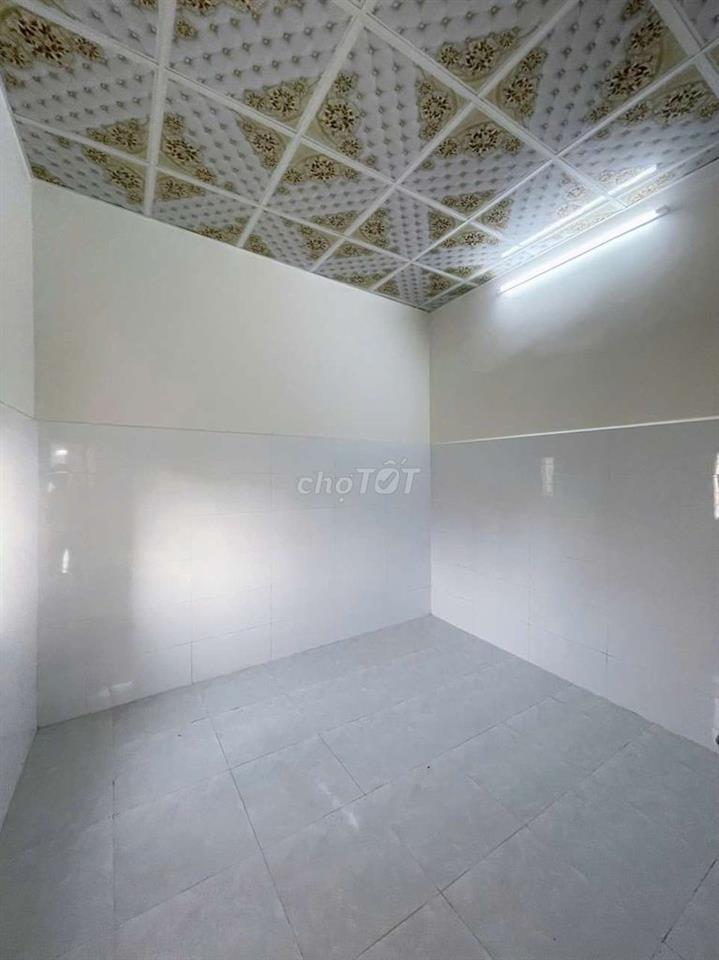 bán LỖ nhà Hóc Môn giá 400 triệu giáp Tân Phú gần chợ Bà Điểm
