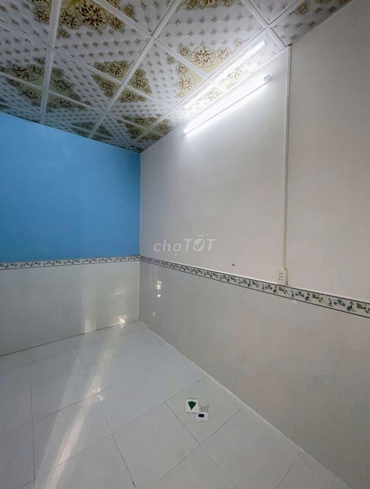 bán LỖ nhà Hóc Môn giá 400 triệu giáp Tân Phú gần chợ Bà Điểm