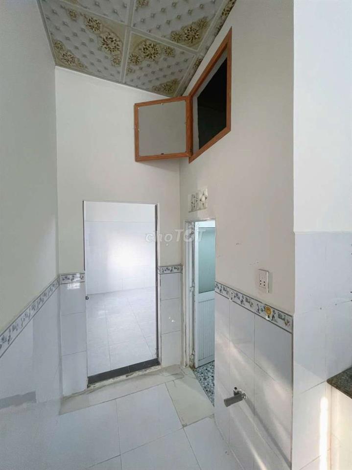 bán LỖ nhà Hóc Môn giá 400 triệu giáp Tân Phú gần chợ Bà Điểm