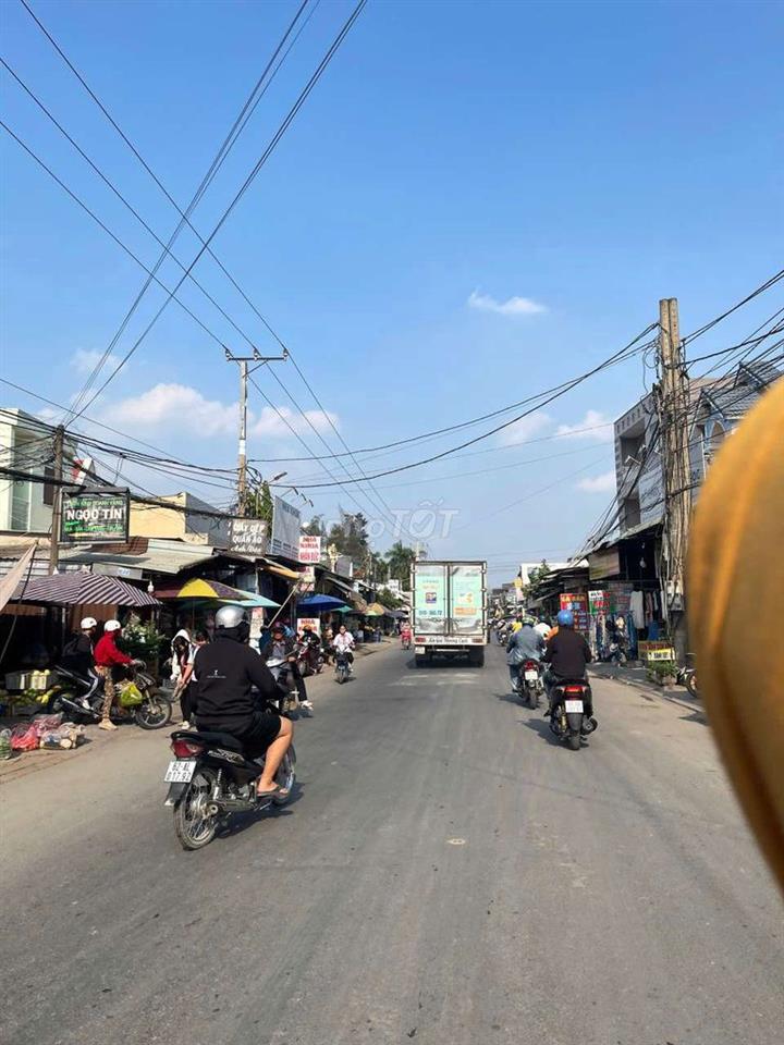 bán nhà hẻm thông 470tr có sổ ở Hóc Môn bao sang tên