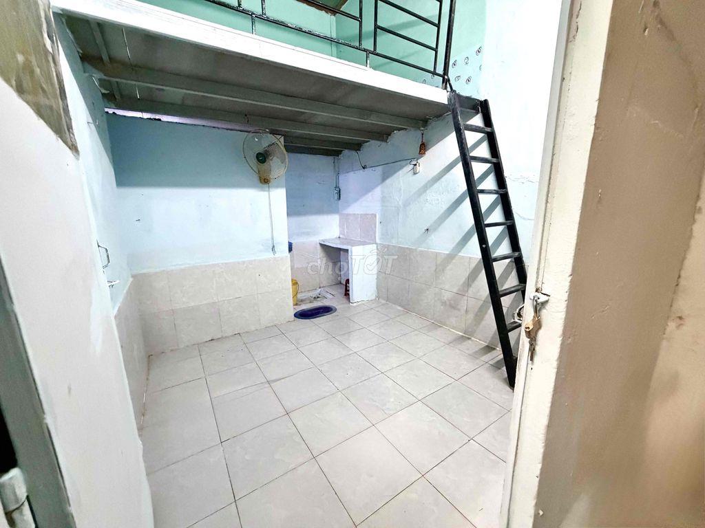 Phòng trọ lầu 1, gọn sạch cho NVVP, CN .. hẻm xh HTP gần KCX Tân thuận