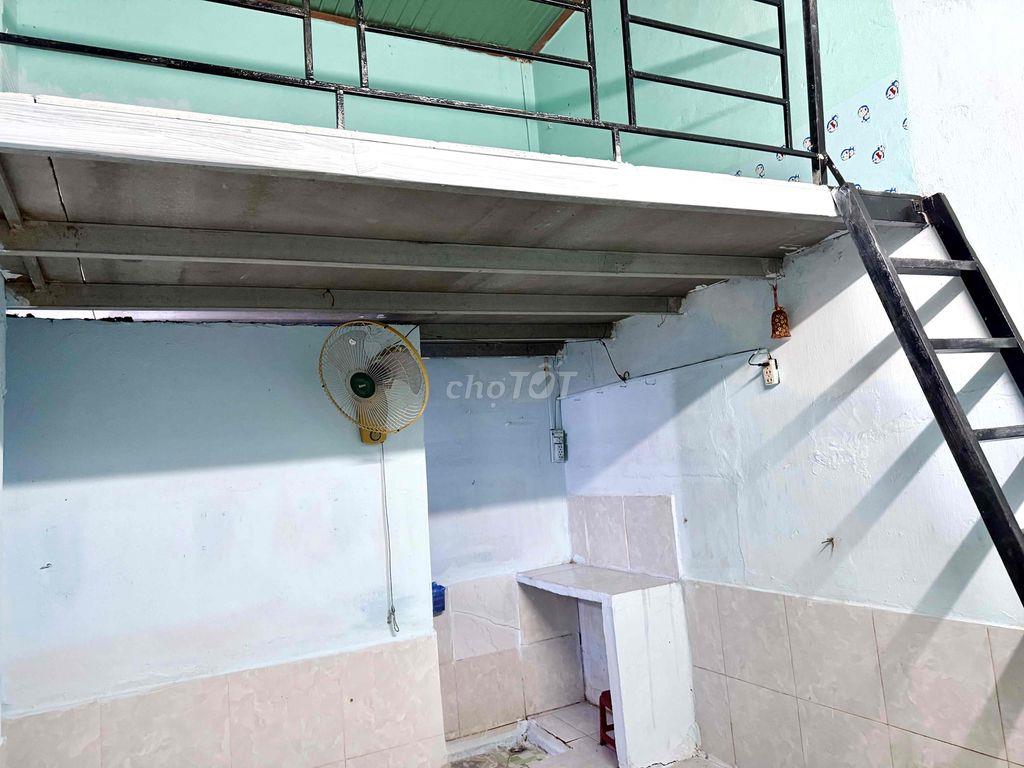Phòng trọ lầu 1, gọn sạch cho NVVP, CN .. hẻm xh HTP gần KCX Tân thuận