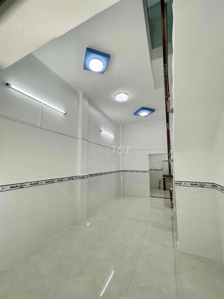 Cần Bán Nhà 1T1L Sát Mặt Tiền Đường Bùi Hữu Nghĩa