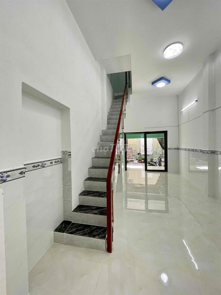 Cần Bán Nhà 1T1L Sát Mặt Tiền Đường Bùi Hữu Nghĩa