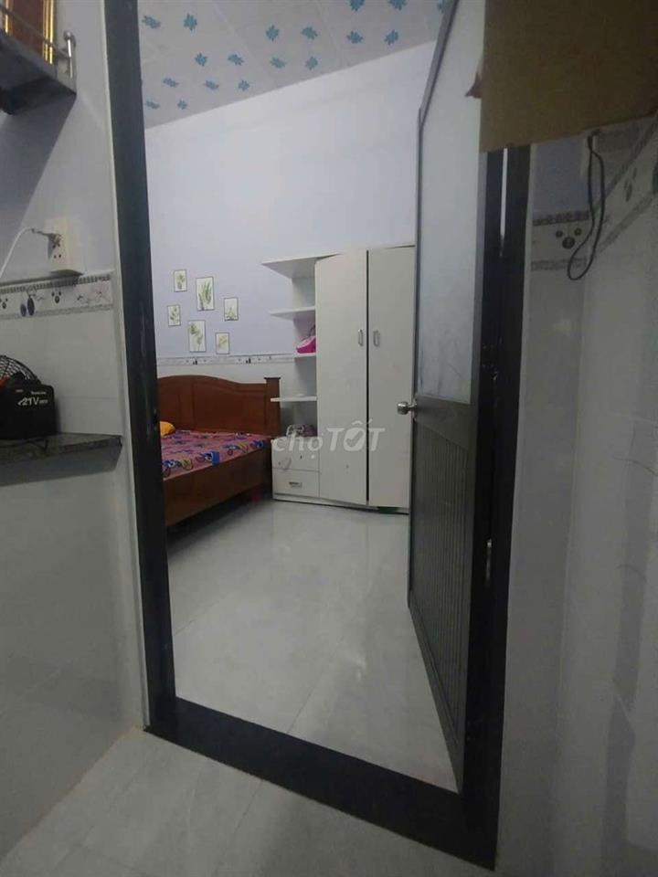 Nhà cấp 4, 4x11, Quận 12 giáp Gò Vấp, Mua bán vi bằng