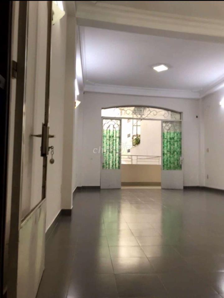 Phòng đường hoàng sa đối diện coop