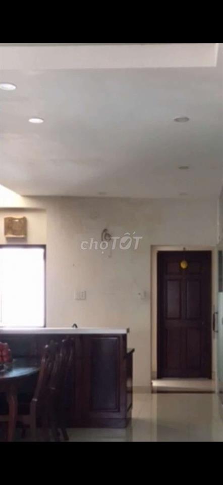 nguyên tầng 120m2 mặt tiền hoàng sa