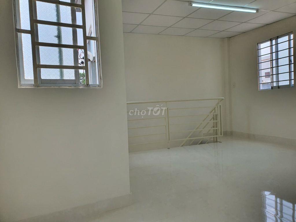 Cho thuê nhà 1 lầu đường 8 Trường Thọ Thủ Đức.